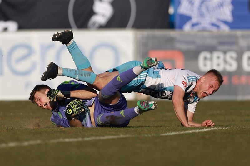 Fußball. Die erste Liga ist nicht für Świt