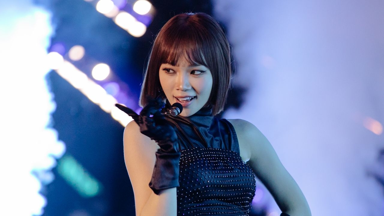 14 Haartrends, die Experten für den Herbst 2025 empfehlen: Pixie Cuts, Birkin Bangs und mehr
