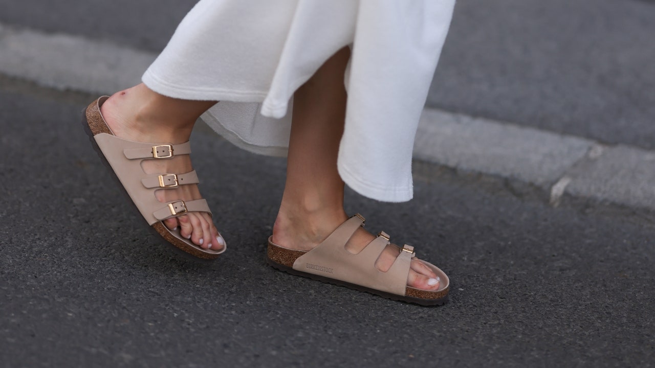 8 Trending Sandals for Women That Will Dominate in Summer 2025