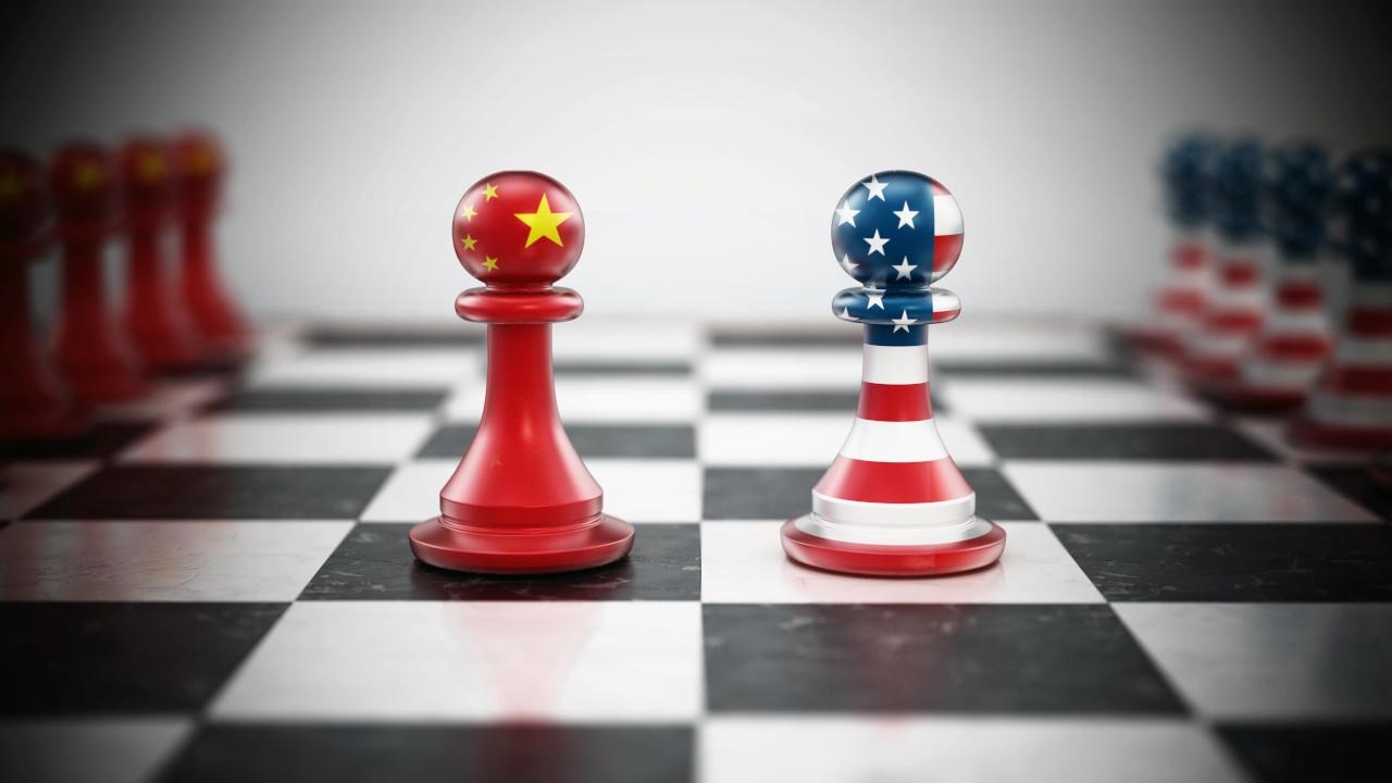USA łagodzą przepisy eksportowe: oprogramowanie do chipów znów będzie darmowe dla Chin - Akcje Synopsys i Cadence gwałtownie rosną!