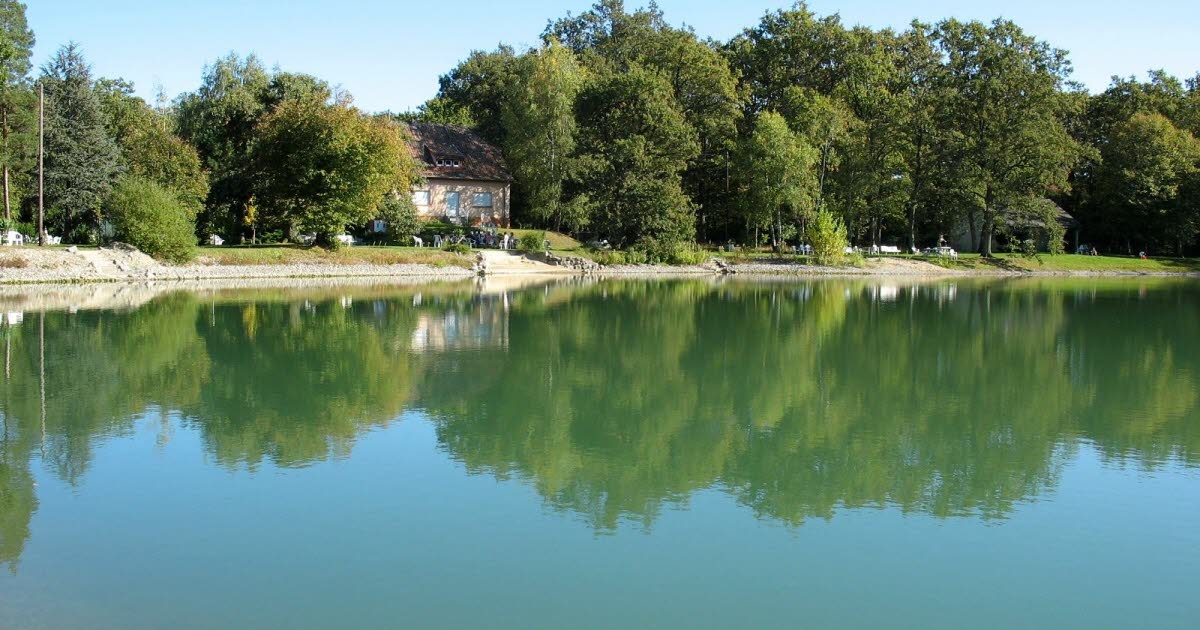 Ein Sommer, eine Erinnerung. Ein „Mulhouse Plage“ in Richwiller: Die Geschichte eines öffentlichen Gewässers, das privat wurde.