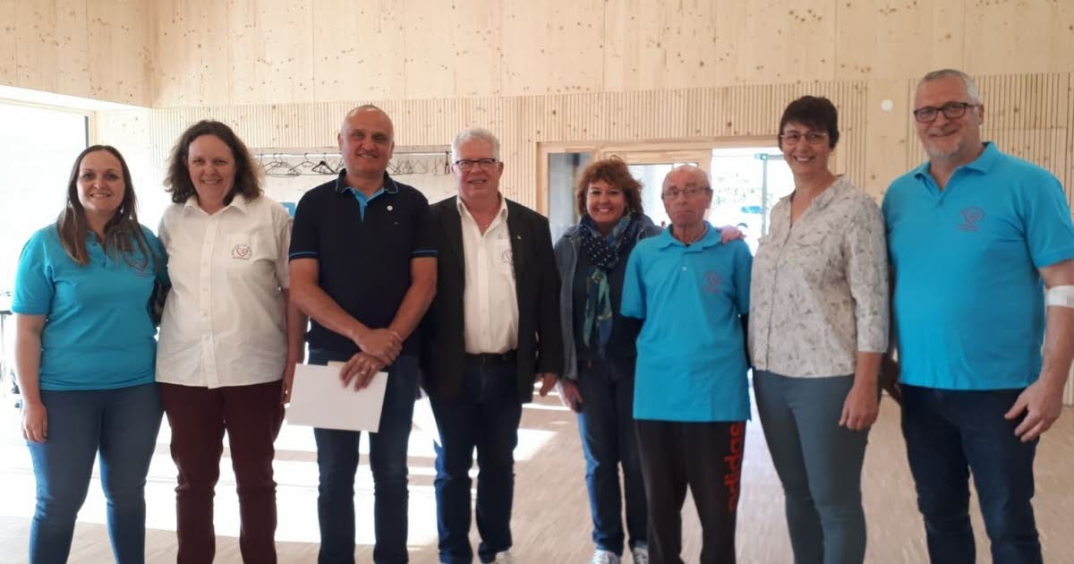 Willgottheim. Blutspender Benoit Gall und Daniel Fuchs im Rampenlicht