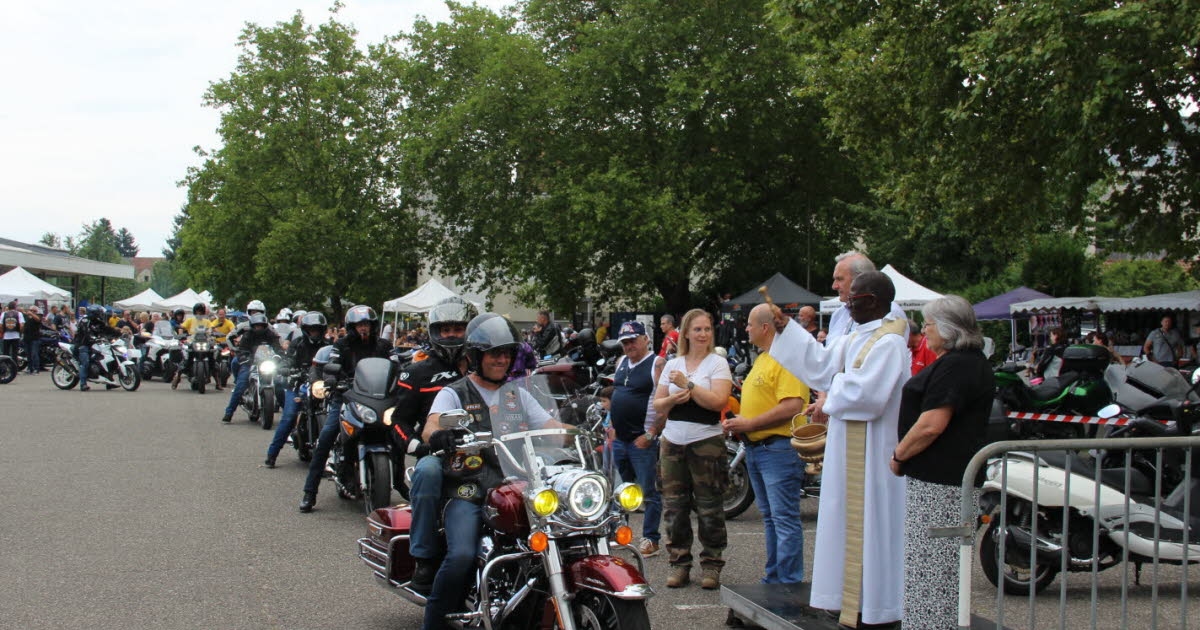 Reichshoffen: Grandes motos bendecidas en el Festival de la Motocicleta
