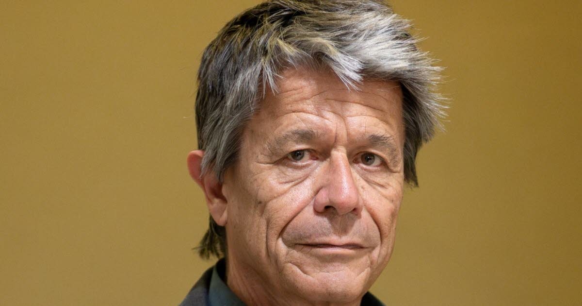 Livros. "Kolkhoze", de Emmanuel Carrère: o fenômeno literário do novo ano letivo, está disponível nesta quinta-feira.
