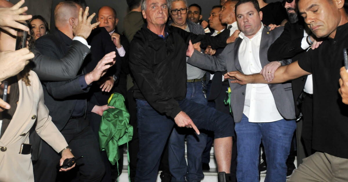 Brasile: Bolsonaro minacciato di carcere dopo i post sui social media