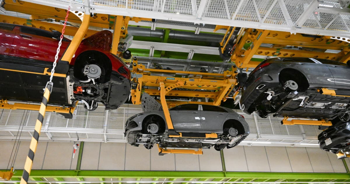 Economía. Nuevos o usados, ¿por qué los franceses ya no compran coches?