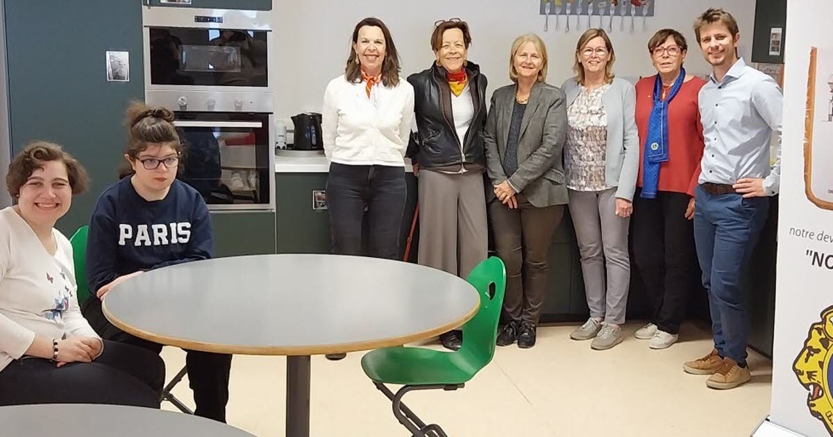 Service Club. Spende für die IME-Küche