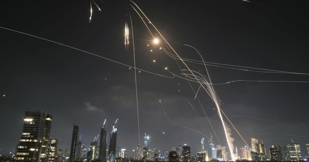 Live. 78 doden in Iran, Israël getroffen in het hart... Herbeleef de dag van grote spanning in het Midden-Oosten