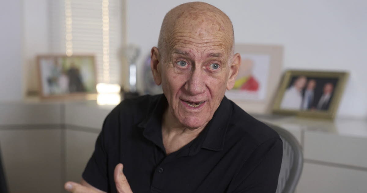 Entrevista. Ehud Olmert, ex primer ministro israelí: «La guerra de Netanyahu en Gaza es un crimen».