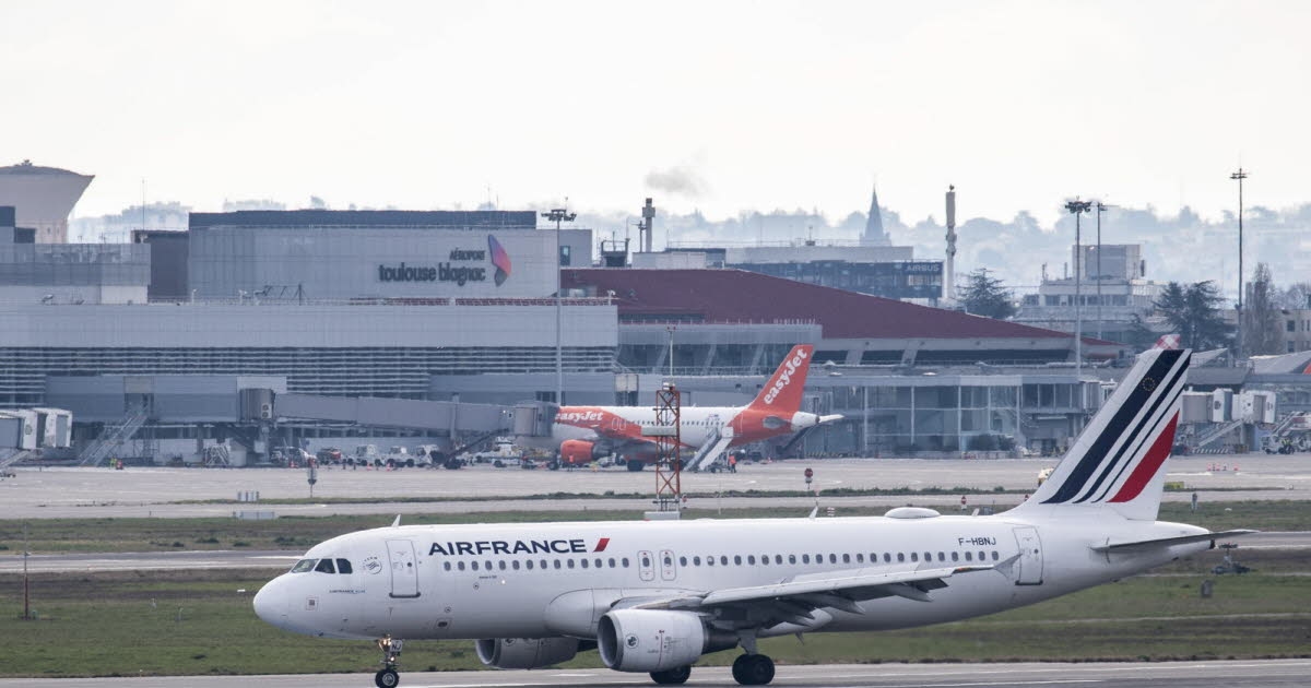 Transporte aéreo: Los 27 países de la UE acuerdan reducir las compensaciones a los pasajeros por retrasos.