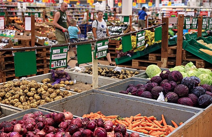 El Ministerio de Industria y Comercio propuso fijar un rango de precios para el “borscht set”