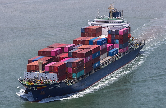 The United States will send letters to partner countries indicating import duties starting July 7