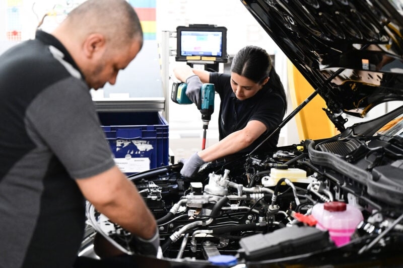 How the German car industry is abolishing itself