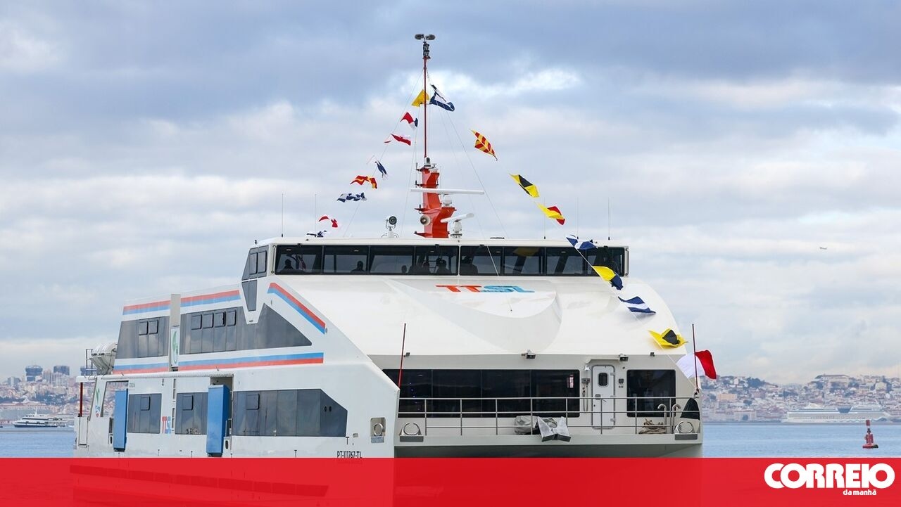<![CDATA[ Barcos elétricos comprados para o Tejo são para navegar em lagos ]]>