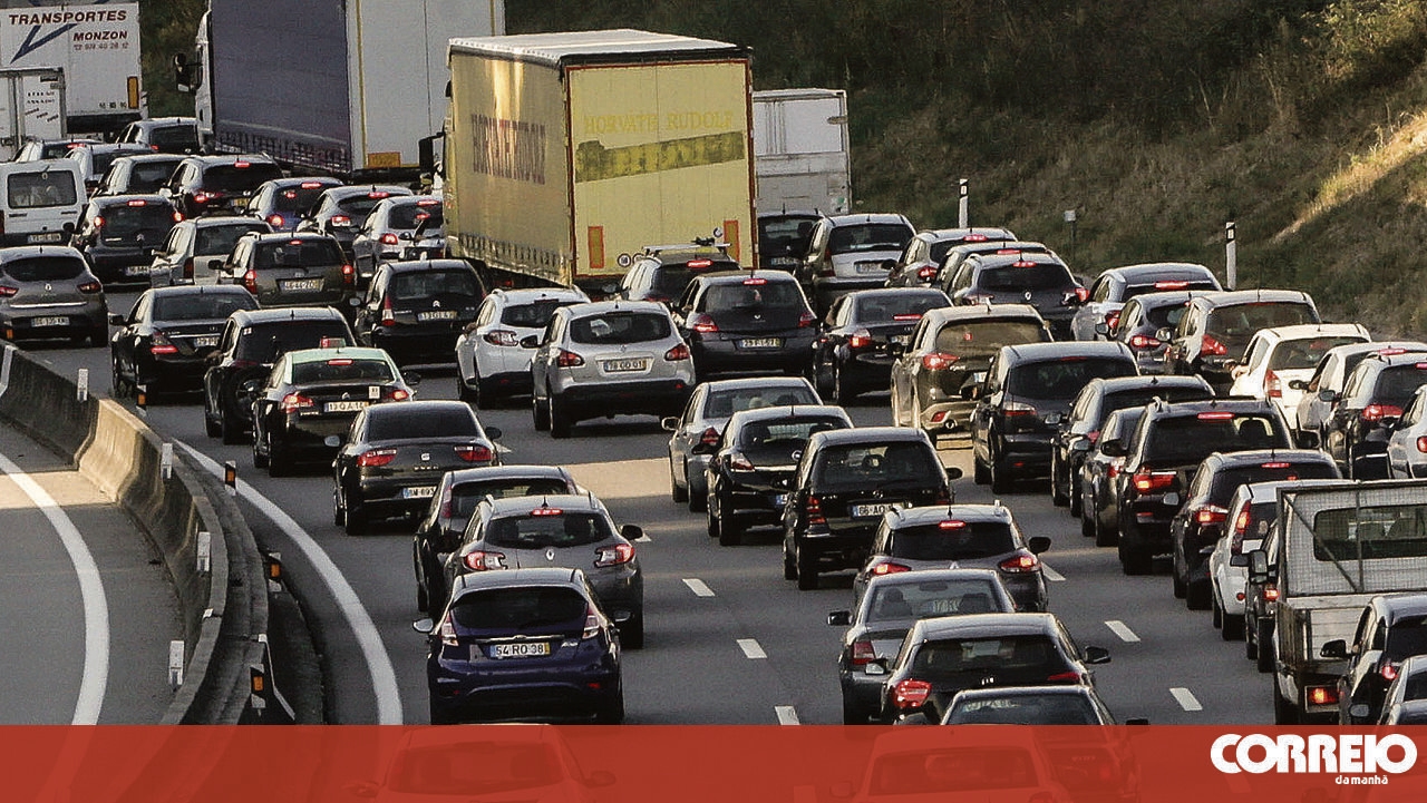 <![CDATA[ Estradas com 1,6 milhões de carros com mais de 20 anos ]]>