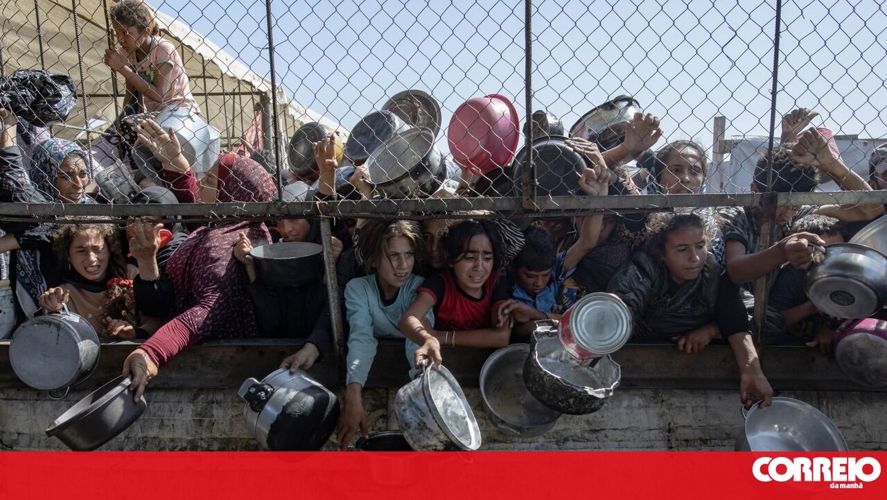 <![CDATA[ 'Cidade humanitária' em Gaza é "campo de concentração", diz ex-primeiro-ministro israelita ]]>
