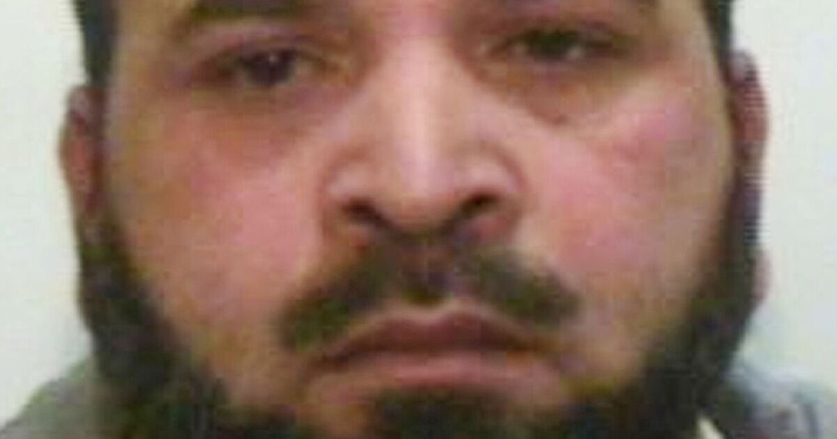 I vicini sono furiosi perché il capo della gang di molestatori organizza feste in casa dopo aver evitato l'espulsione