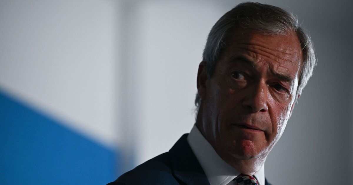 Farage svela un esplosivo progetto di deportazione di massa in "emergenza nazionale" per la Gran Bretagna