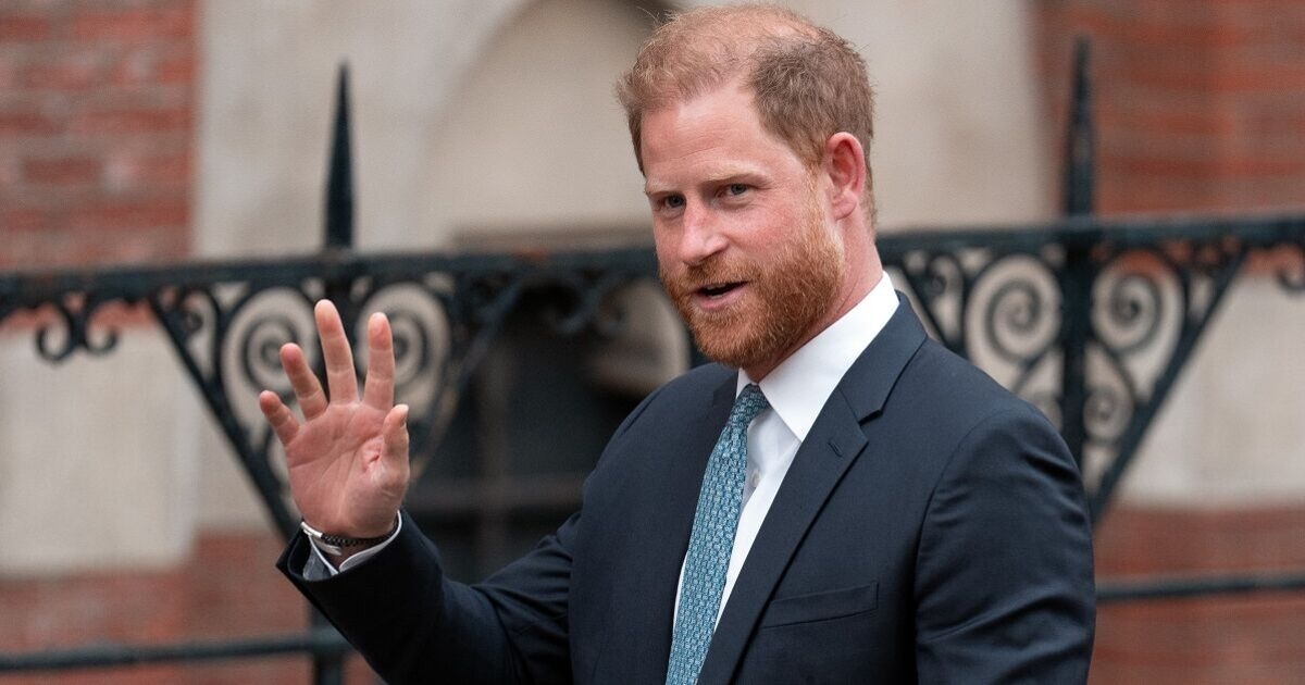 Família Real AO VIVO: Príncipe Harry, 'cansativo', critica erro da BBC