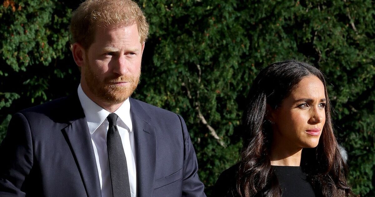 Famiglia Reale LIVE: il principe Harry e Meghan Markle 'mettono in scena un ritorno sconcertante' alla Royal Family