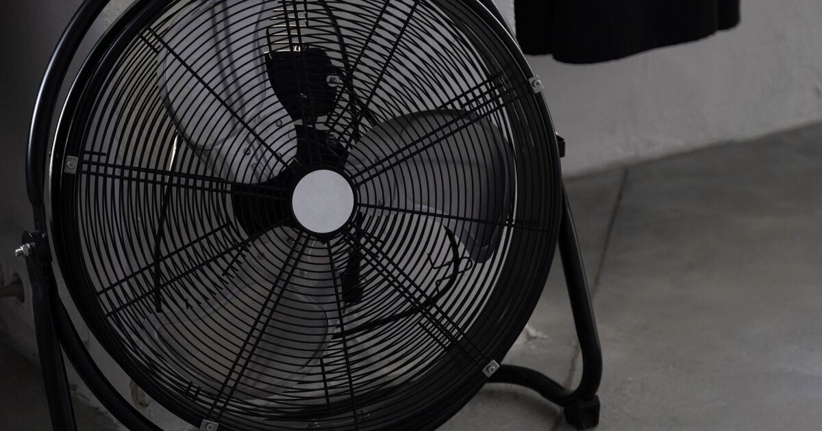 You’ve been using your fan wrong this whole time - here’s how to keep cool in the heat