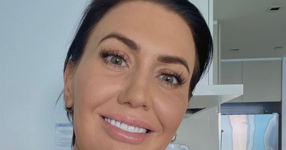 Mum reveals the symptom she 'ignored' before devastating bowel cancer diagnosis