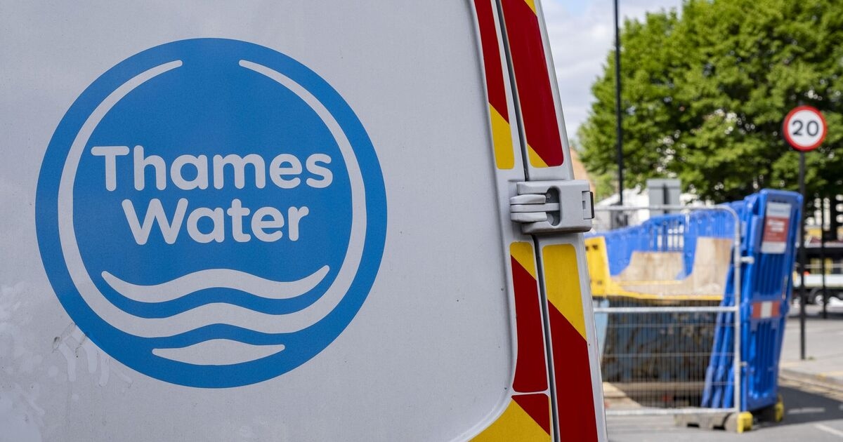 Fúria enquanto o chefe da Thames Water defende o bônus de £ 195.000 em meio à crise de esgoto
