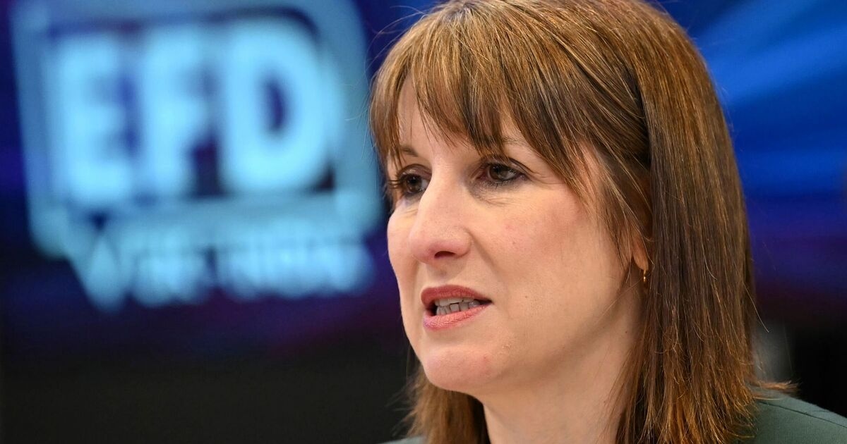 Rachel Reeves LIVE: Il Cancelliere criticato per l'impennata dell'inflazione "cupa" mentre i britannici ne pagano il prezzo