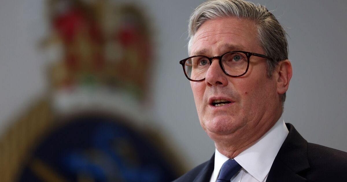 Keir Starmer, Chagos anlaşmasıyla ilgili sert eleştiride 'hediye haftası' nedeniyle eleştirildi
