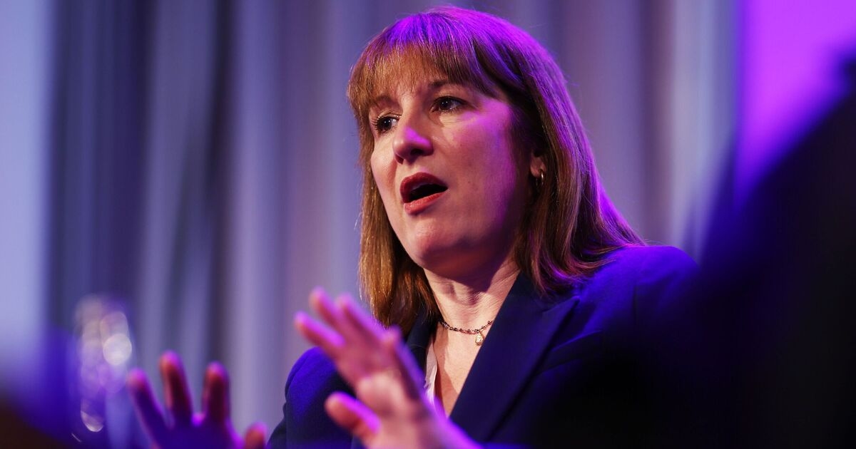 La descarada Rachel Reeves insiste en que "tenía razón" al recortar el combustible de invierno a pesar del cambio de sentido