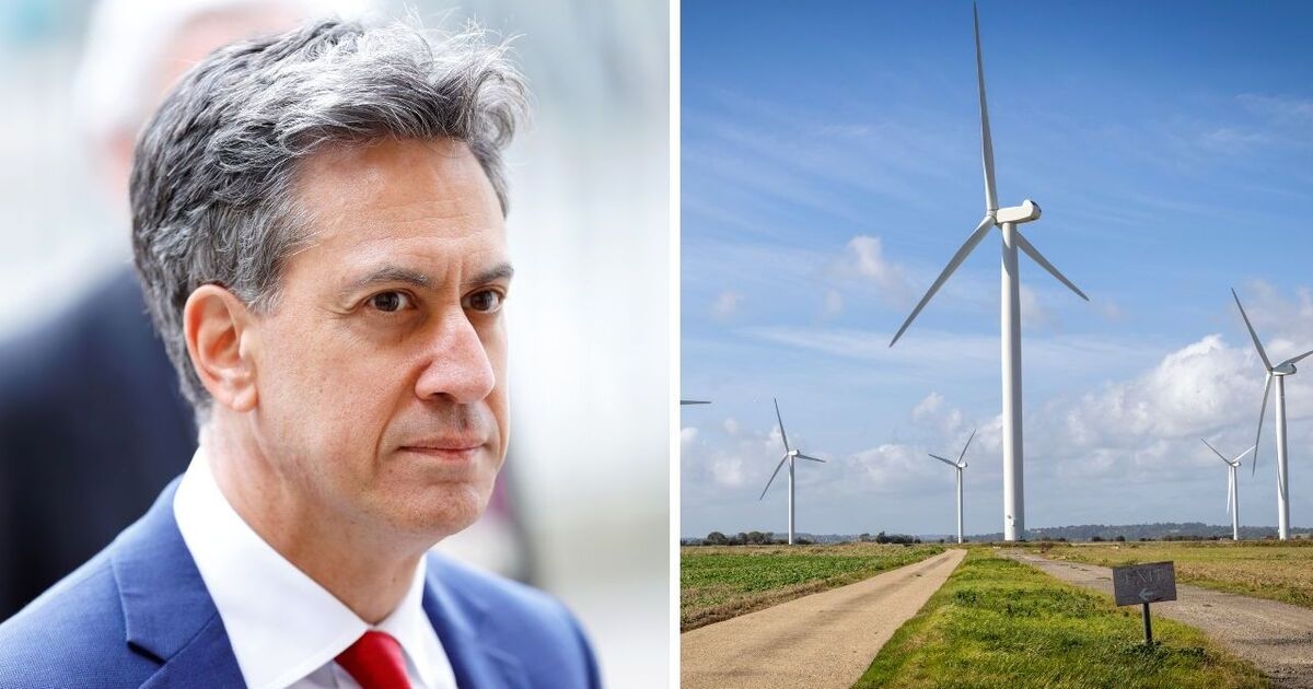 Ed Miliband agora quer que os britânicos coloquem turbinas eólicas em seus jardins