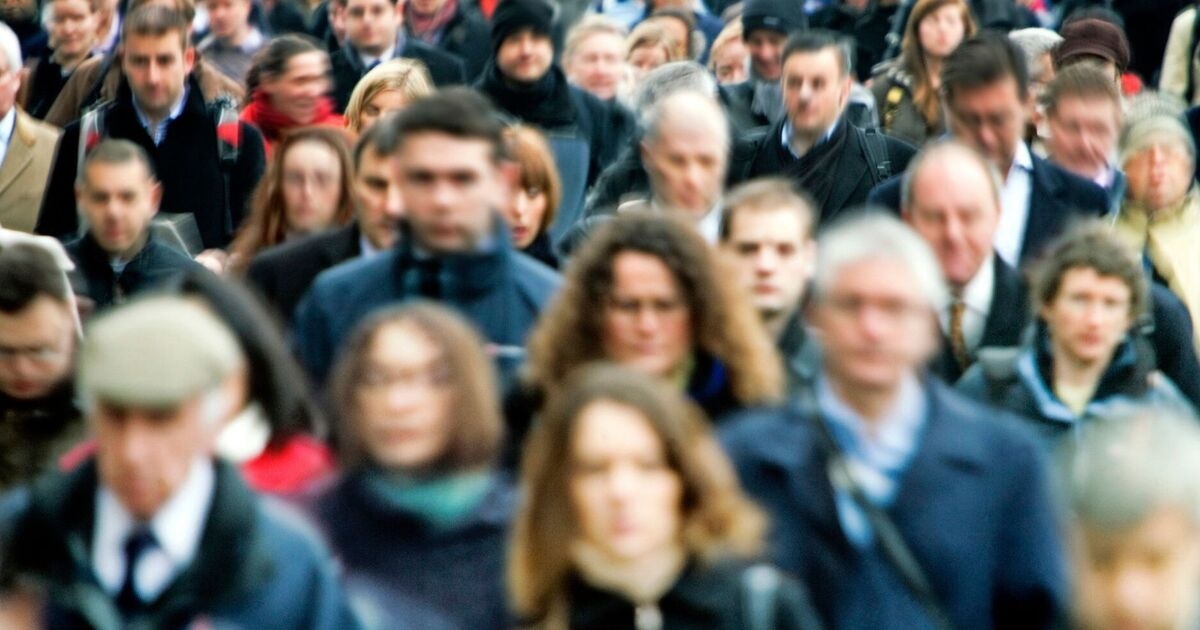 La Gran Bretagna deve chiudere la porta a coloro che vengono qui e abusano della nostra compassione