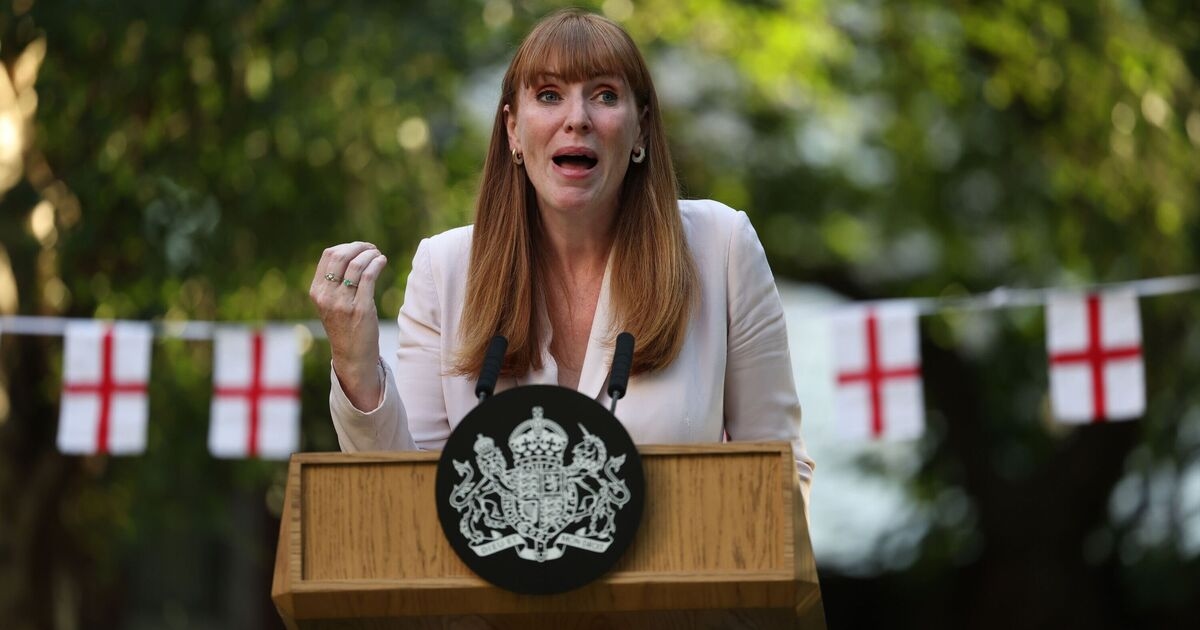 Angela Rayner coinvolta in una lite con i vicini dopo l'acquisto della terza casa da 800.000 sterline