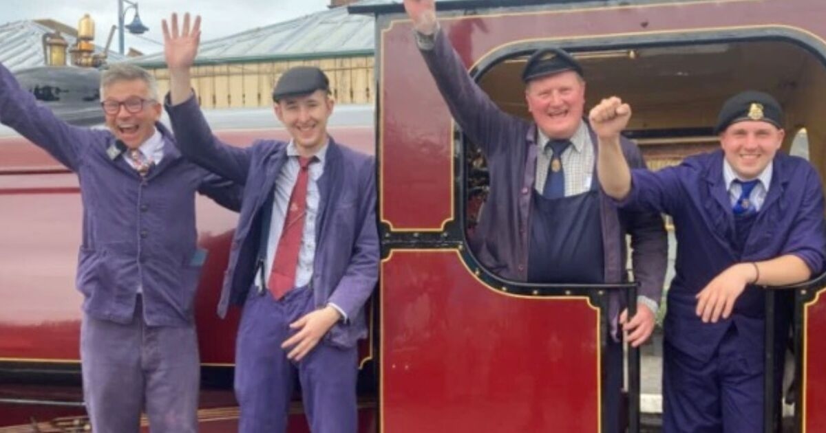 Trem a vapor 'como um túmulo egípcio mítico' agora atravessa o interior da Inglaterra