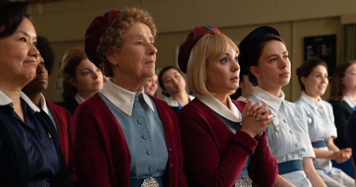 Call the Midwife yıldızı yeni TV rolünde gözyaşlarına boğulurken 'ne yaptım' diye sordu