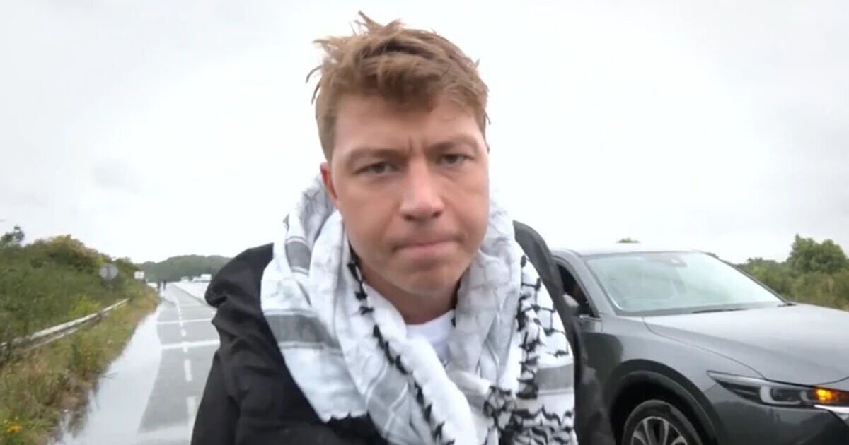 Patrick Christys van Moment GB News botst met migrantensmokkelaar in Frankrijk