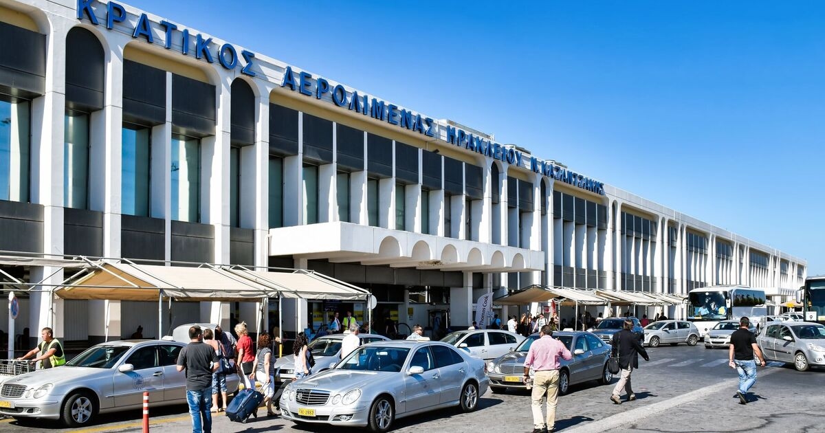 Avrupa'nın 'en kötü' havalimanından uçtum - nefreti anlamıyorum