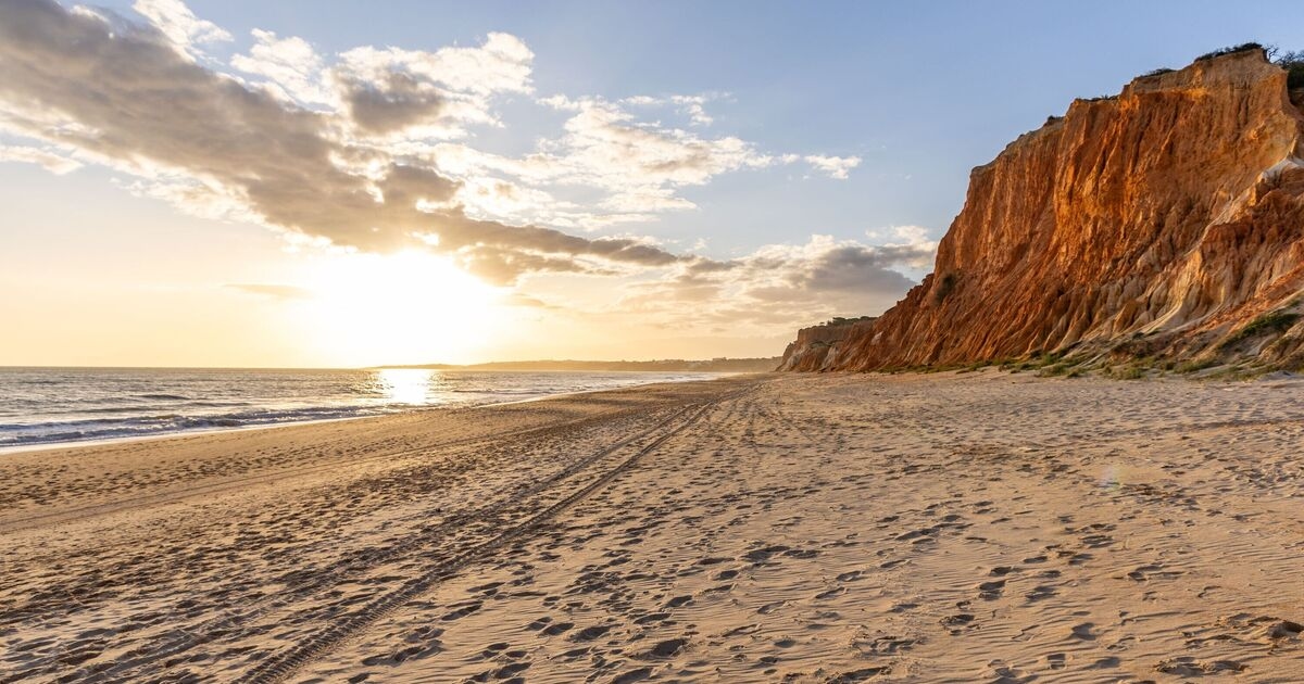 'A praia mais intocada de Portugal' tem vistas gloriosas e não está lotada de turistas