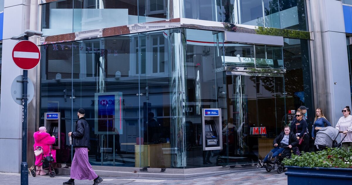 Filialbank mit Tausenden von britischen Kunden erlebt inmitten von Übernahmegerüchten einen rasanten Kursanstieg