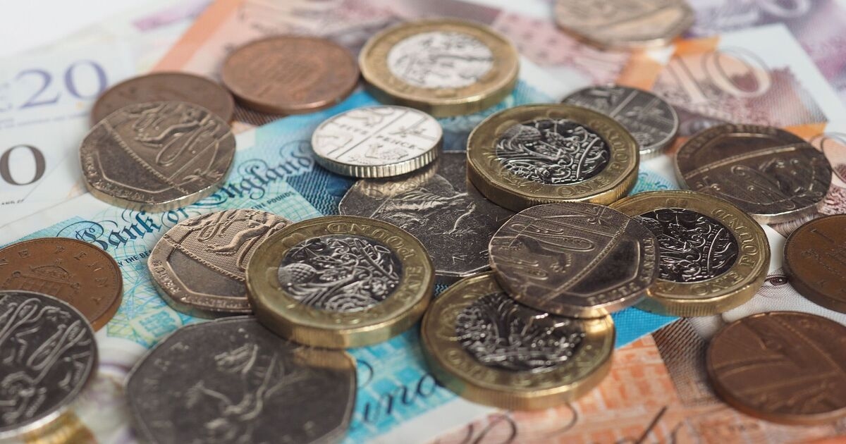 Обновление DWP о банковских праздниках для домохозяйств Великобритании, получающих пособия и пенсионные выплаты