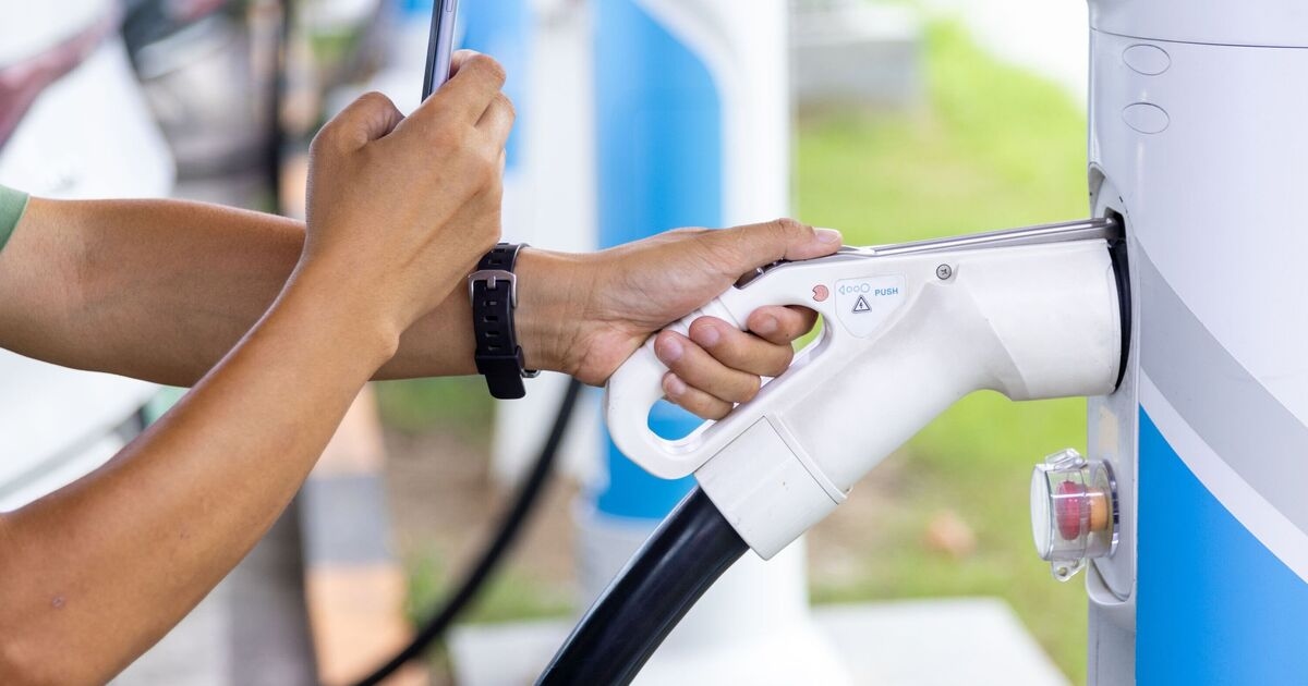 Nowy program dotacji o wartości 640 mln funtów ma sprawić, że pojazdy elektryczne staną się tańsze i pobudzić sprzedaż