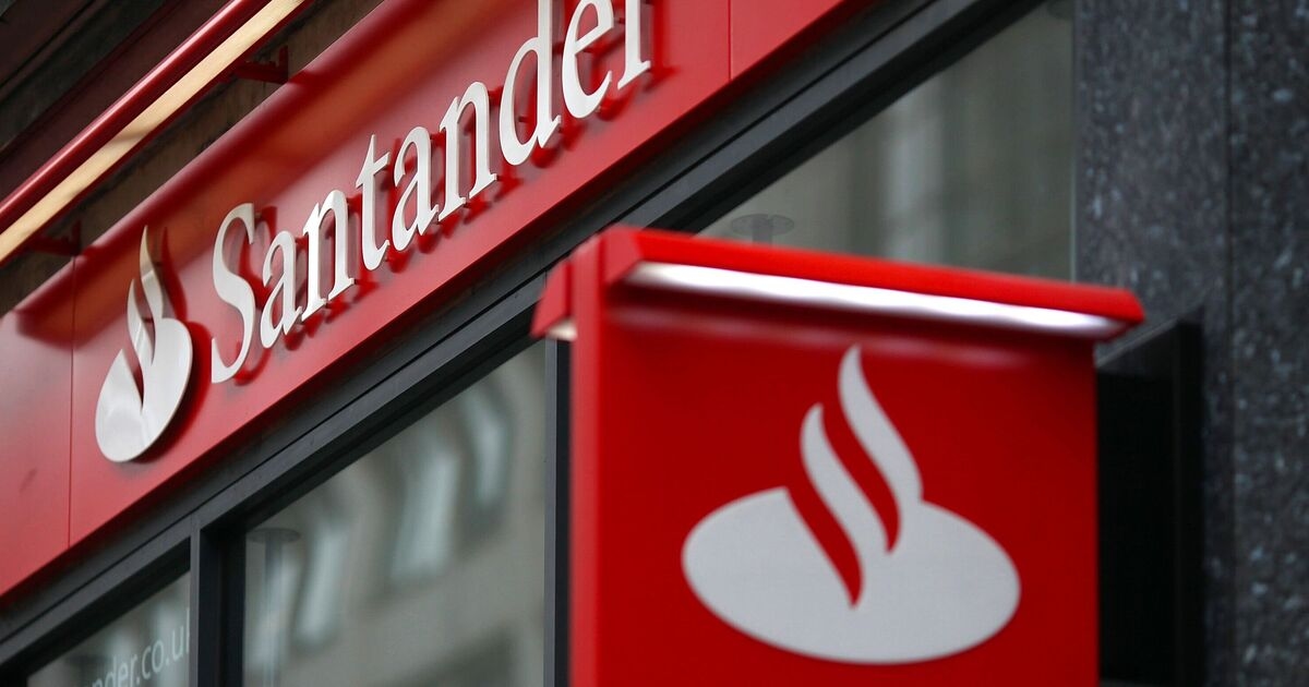 Santander rezygnuje z wypłaty 180 funtów dla nowych klientów
