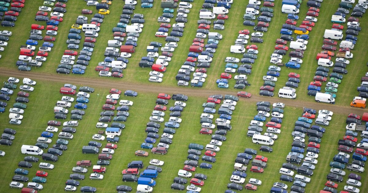 Drivers hit with £300 fine for driving to festivals