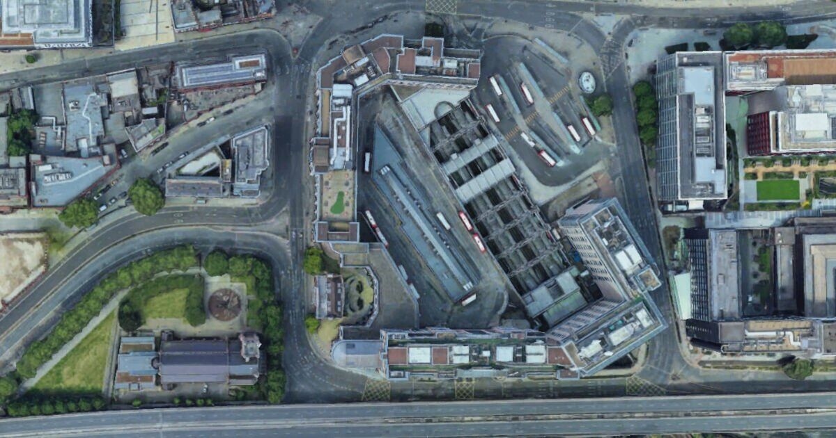 I drove round the UK’s most dangerous roundabout - it's easy to see why so many cars crash