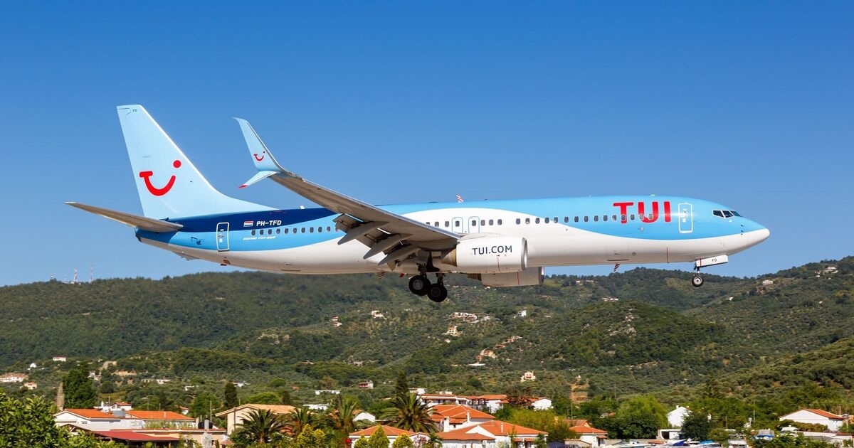 Normativa sobre equipaje de mano de TUI para vuelos en 2025 y cargos adicionales