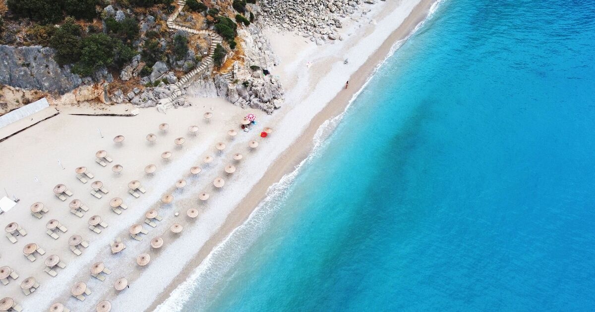 Enflasyon 'turistleri öldürüyor': Popüler tatil beldesindeki plajlar 'boş'