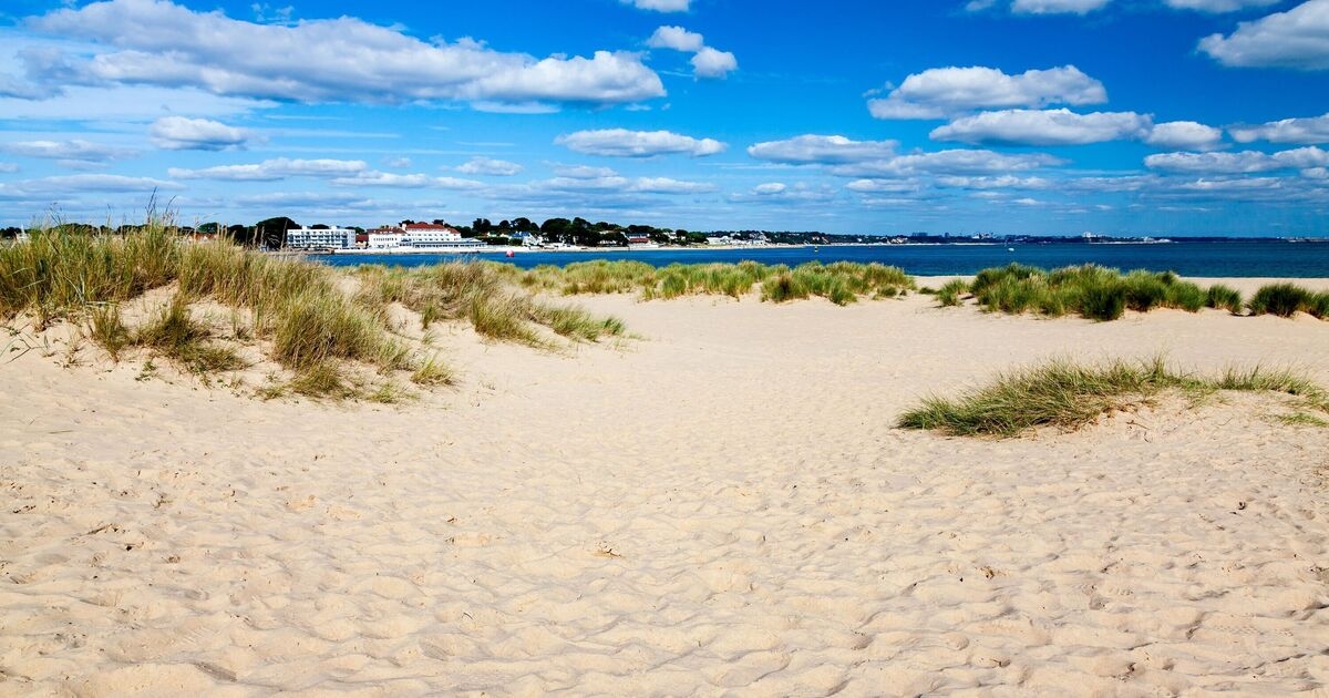 La località balneare del Regno Unito con le sue "sabbia dorata" che è una copia "perfetta" della Costa Azzurra