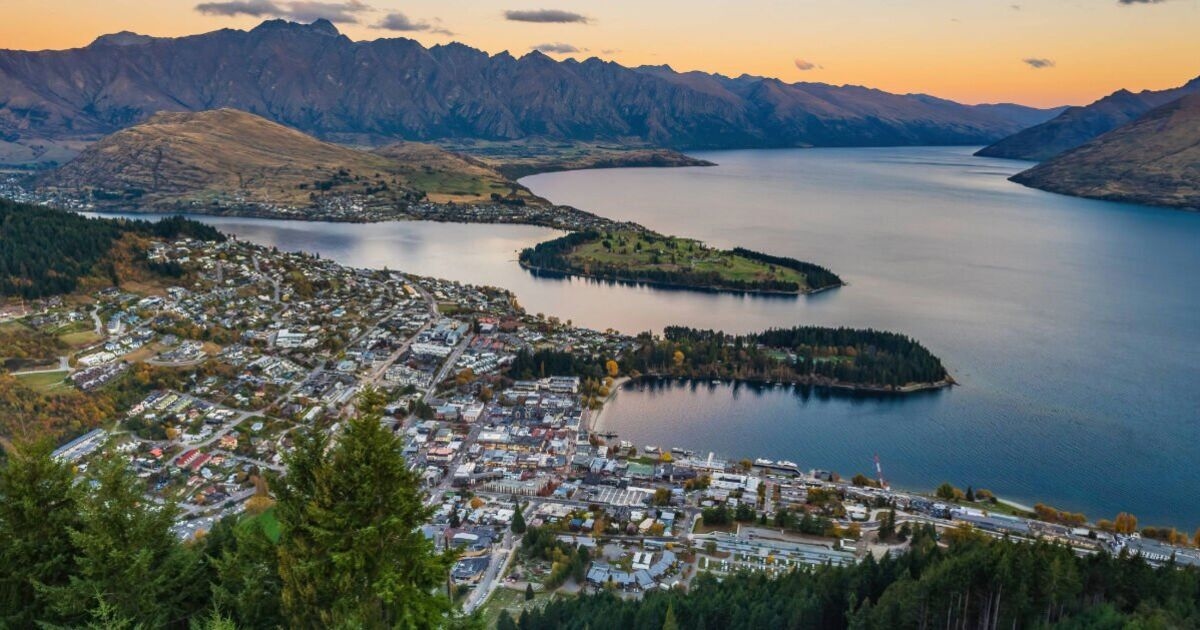 Ho visitato una città incredibile, una delle più lontane dal Regno Unito: è una "mini Europa"