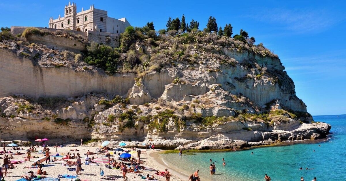 La 'mejor playa de Europa' con hermosa arena blanca y agua increíblemente clara.
