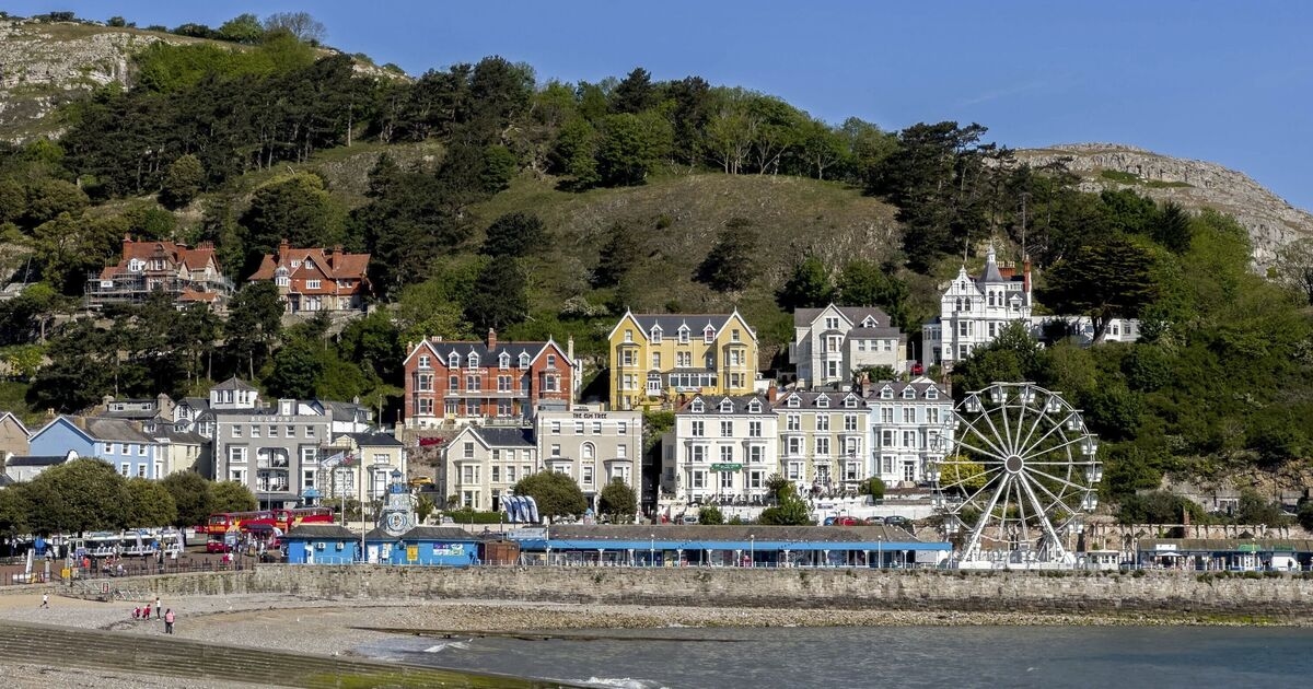 La hermosa ciudad costera del Reino Unido con pintas a 2,71 £ y un muelle histórico